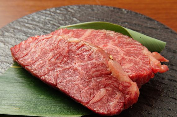 熊本のステーキ店・ダ・ロープ亭はランチ営業をしております