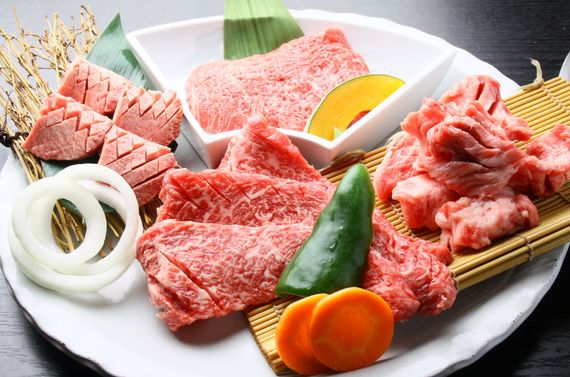 熊本で焼肉ならダ・ロープ亭はランチ営業もしています